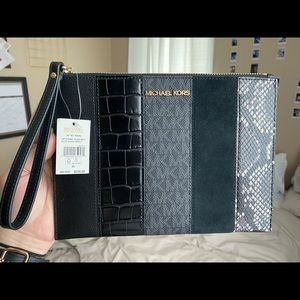 Michael Kors Clutch